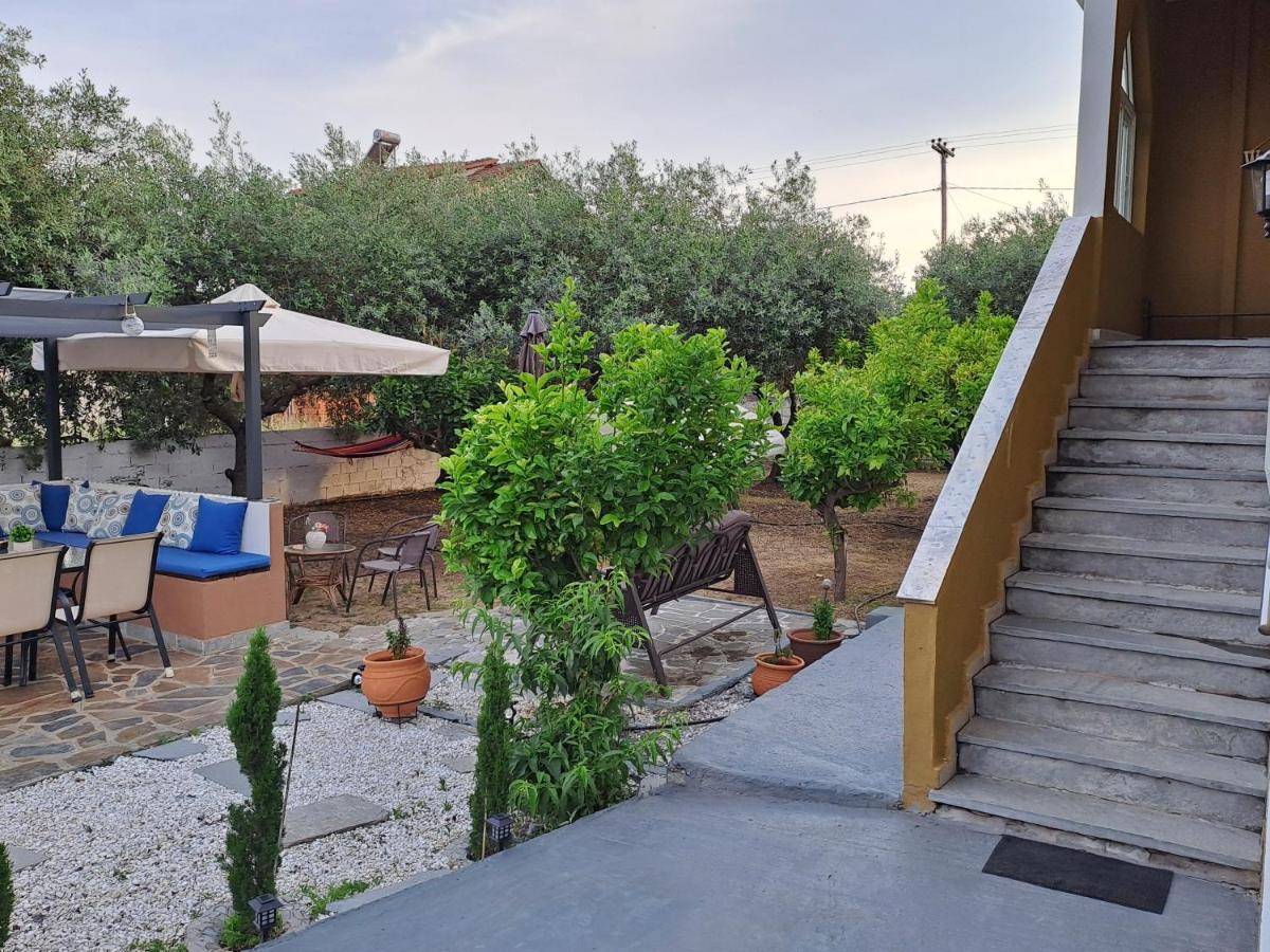 Myrsini' S House Villa Néa Péramos Bagian luar foto