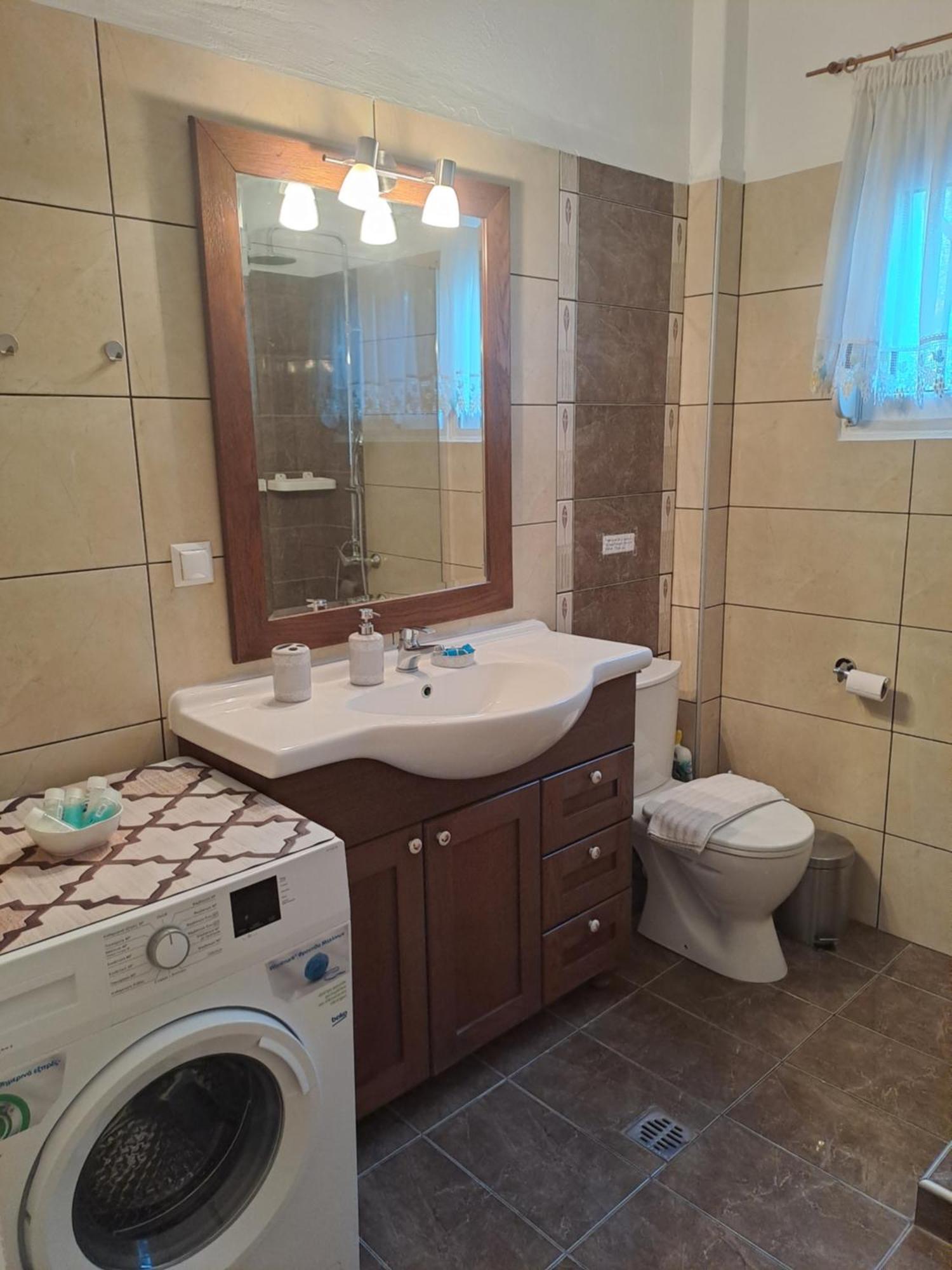 Myrsini' S House Villa Néa Péramos Bagian luar foto